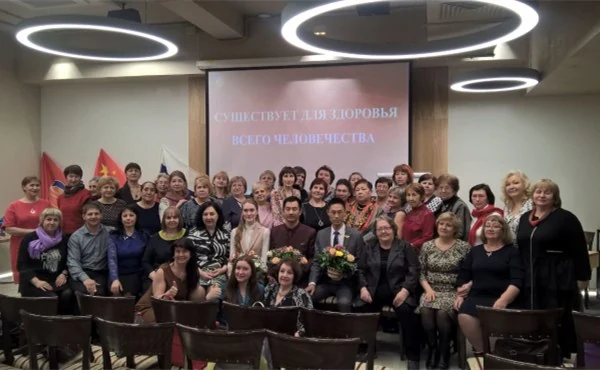 AUSBILDUNG VON HERRN CUI JINLAI
