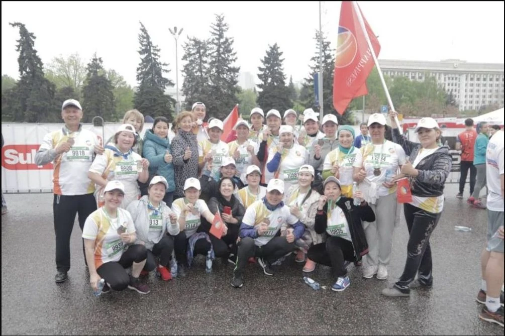 Компания HAPPINESS активно участвовала в ежегодном городском марафоне